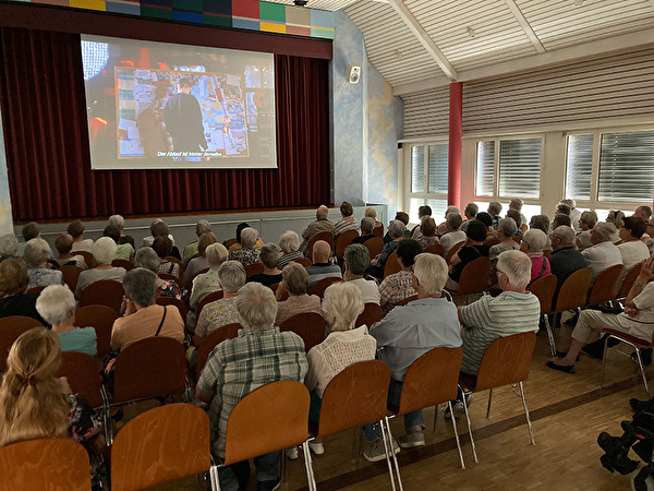 Die Enkeltrickbetrüge und damit das dreiste Vorgehen der Betrüger beschäftigt die Bevölkerung. (Bild: freiwillig@kloten)