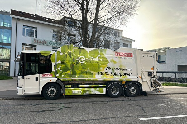 Elektrisch betriebenes Kehrichtfahrzeug