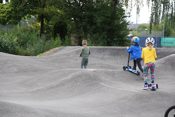 Keiner zu Klein um auf dem Rollpark unterwegs zu sein!