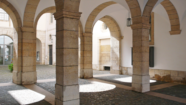 Hôtel des Halles - Cour intérieure