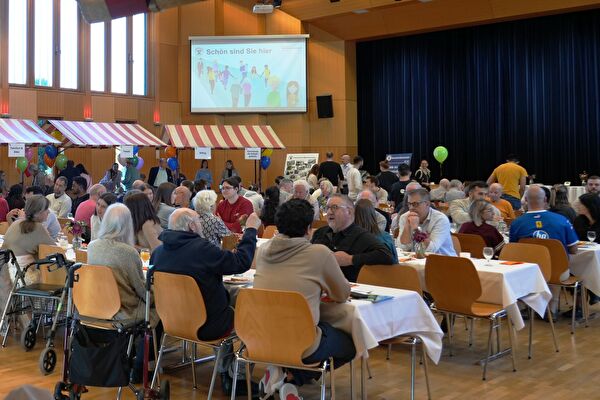 Gut angekommen: Rund 125 Neuzuzügerinnen und Neuzuzüger besuchten den Willkommens-Brunch der Gemeinde Münchenstein vom 18. Oktober.