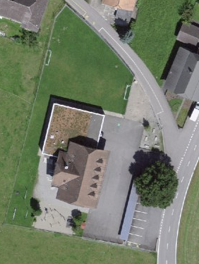 Aussensportanlage Schulhaus von oben