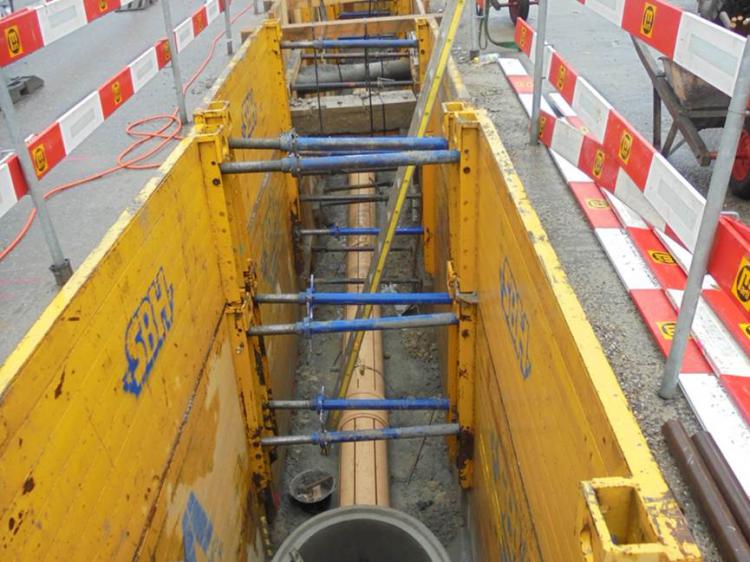 Entwässerung, neuverlegte Leitung Ø 40 cm