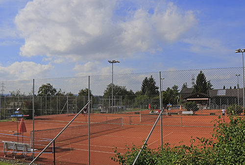 Tennisplatz.