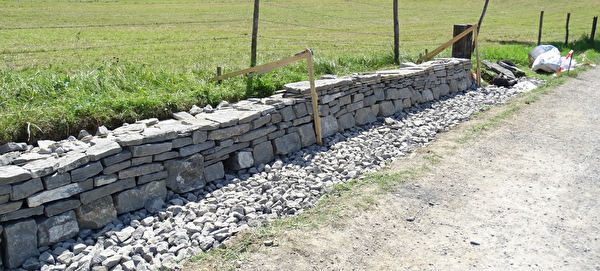 Trockensteinmauer Untereyfeldweg