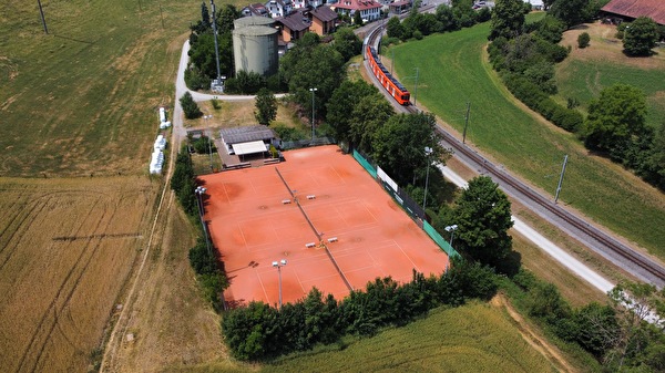 Bild Tennisplatz Deisswil