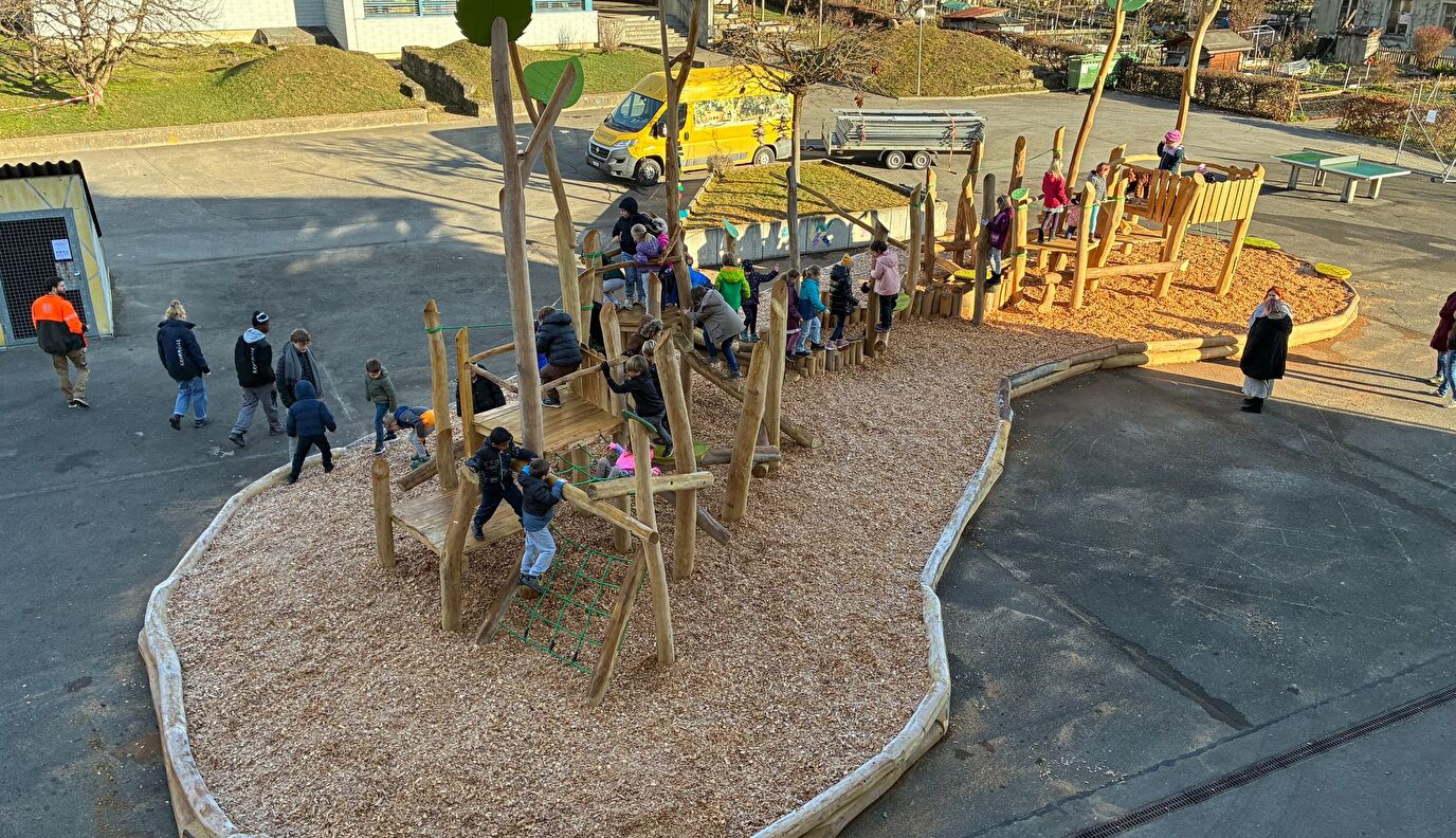 Foto neuer Pausenplatz