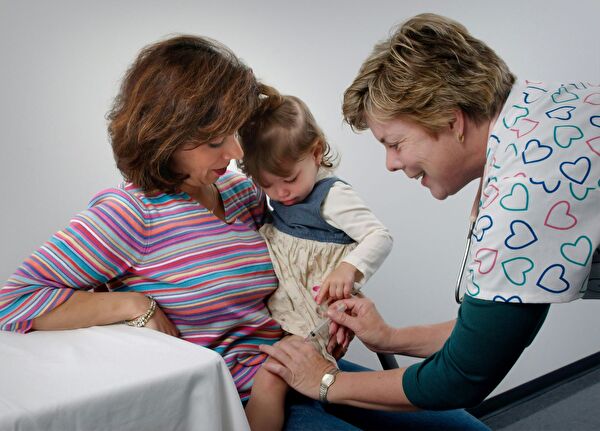 Enfant chez le médecin