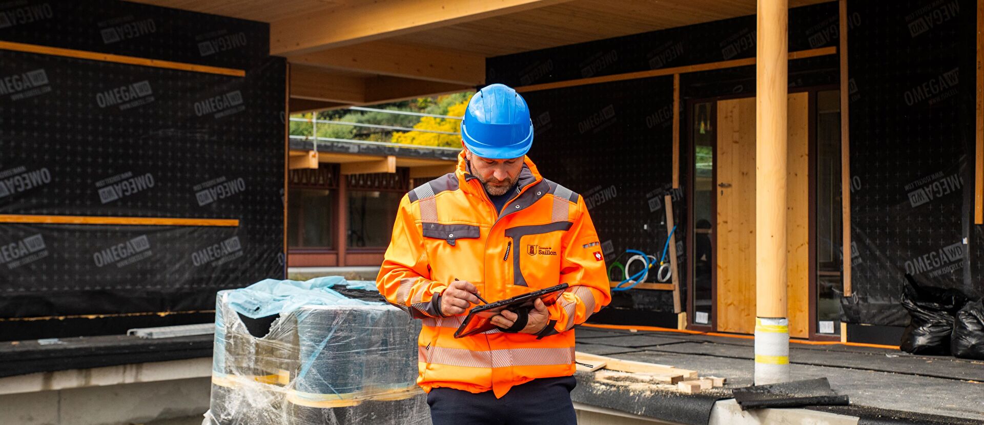 Collaborateur des services techniques sur un chantier