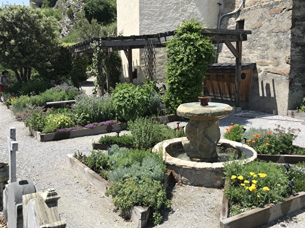 Jardin d'inspiration médiévale