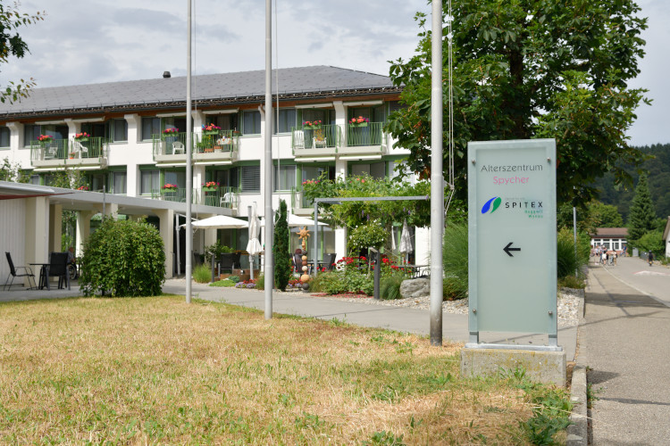 Hauptgebäude Alterszentrum Spycher