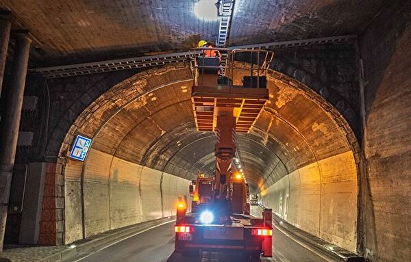 Unterhaltssperrungen Axen 2026