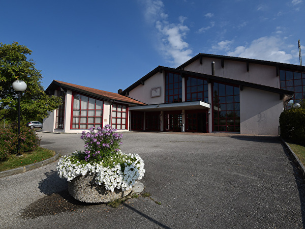 Salle polyvalente (extérieur)