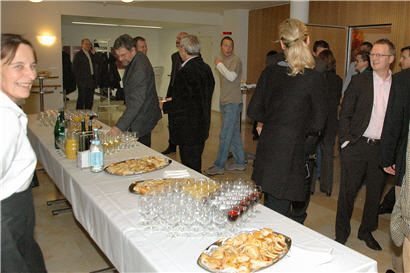 Einladendes Apéro-Buffet im Alterszentrum.
