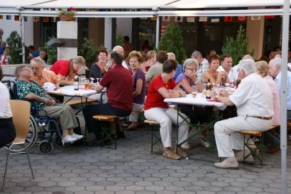 Der Festplatz.
