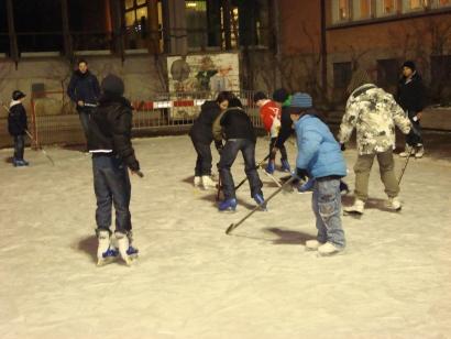 Sogar Eishockey wurde gespielt.