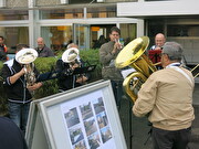 Einweihung mit einer Delegation des Musikvereins