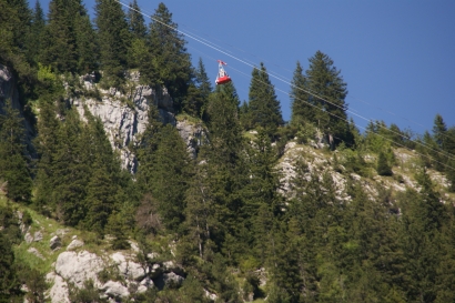 Mit dieser kleinen Gondel wurde die Gruppe 4 auf die Sitlisalp schoffiert.