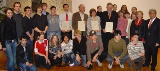 Gruppenbild aller Preisträger.