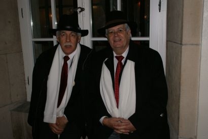 Der Gemeindeverwalter Gilbert Münger und der Vize-Präsident Bruno Theiler präsentierten sich, ohne Absprache, im Partner-Look.