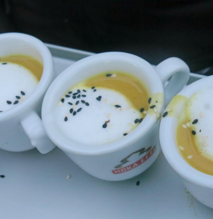 Darfs eine feine Kürbissuppe sein?