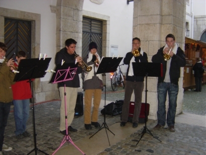 Die beiden Trompeten-Ensembles vereint.