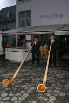 Unterhaltung mit dem Alphornduo "Eggflue"
