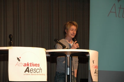Dominique Heller moderierte gekonnt und sympathisch die Auftaktveranstaltung.