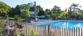 Gartenbad-Foto mit Becken und Pflanzen