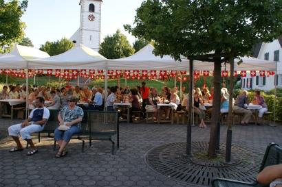 Der Festplatz.