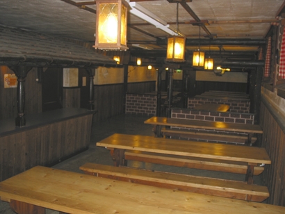 Der Saal mit Theke