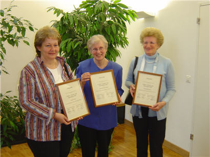 Die Empfängerinnen des Preises in Vertretung ihrer Organisationen (vlnr): Anita Leber für die Ludothek, 
Monika Hauser für den Elisabethenverein und Heidi Acklin für die Brockenstube.