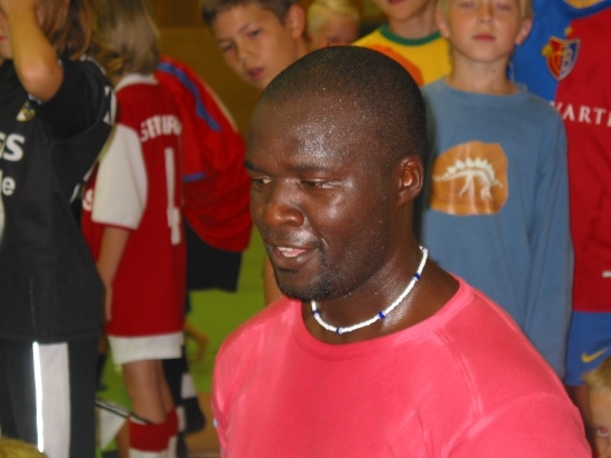 DY (Toudjip Kouamo, Pierre)

http://www.dyfit.com/fila-kick-power/ueber-mich.htm

http://www.dy-fit.ch