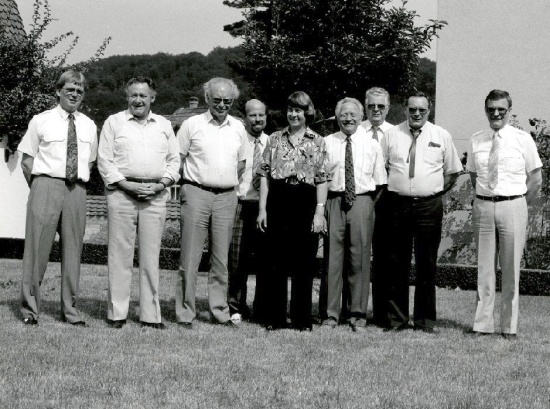 <b>von links nach rechts</b>
Rolf Huber, Walter Malzach (Gemeindepräsident), Heinz Blatter, Hans-Peter Tschannen (Gemeindeverwalter-Stv.), Ursula Wyss, Hans Hunziker, Alex Hauser (Gemeindeverwalter), Cyrill Thummel, Paul Hugentobler