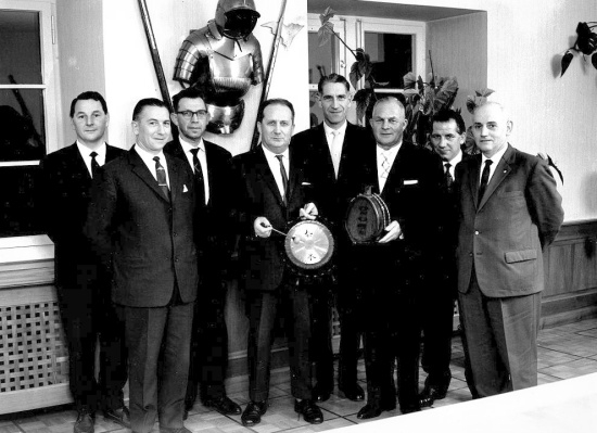 <b>von links nach rechts</b>
Hans Jurt (Gemeindeverwalter), Max Häring, Leo Thüring, Max Nebel (Gemeindepräsident), Werner Heckendorn, Karl Häring, Benno Vogel, Toni Solèr