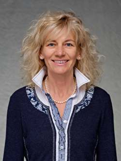 Monika Bernhard