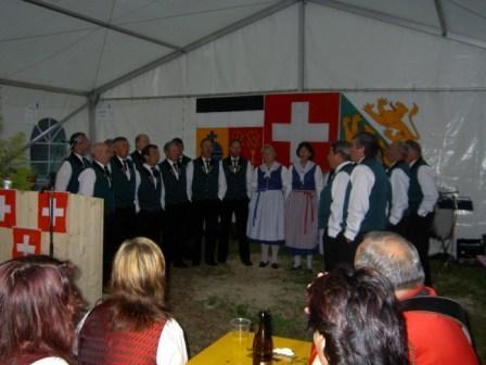 Das Jodelchörli vom Chlingeberg erfreute die Besucherinnen und Besucher mit seinen Liedervorträgen.
