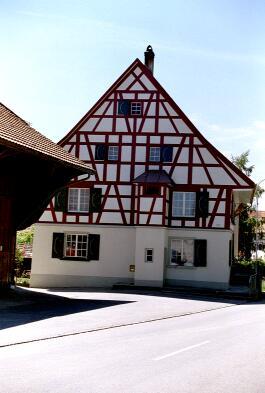 Im Haus zum Löwen in Homburg war das letzte Restaurant in Homburg beherbergt. Heute dient die Liegenschaft als Wohnhaus. 