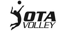 Volleyballspieler mit Schriftzug OTA Volley, schwarz auf weissem Grund