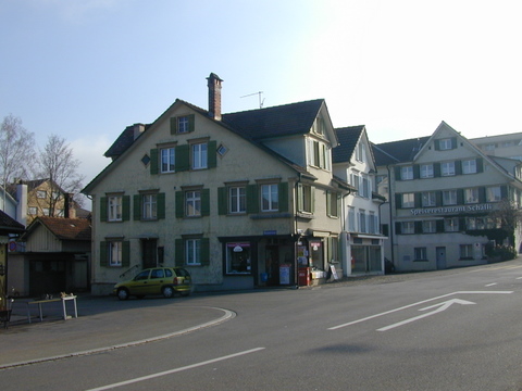 Liegenschaften Hauptstrasse 7 - 11