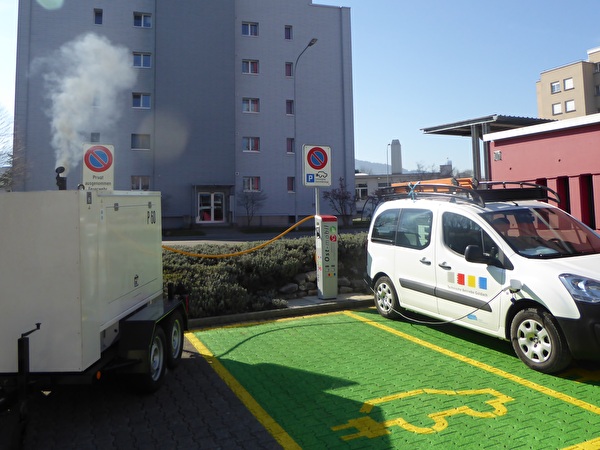 Stromtankstelle versorgt mit Dieselaggregat