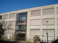 Im Schulhaus Ost - integriert in die Schulanlage Dorf - befindet sich die Sekundar- und die Realschule