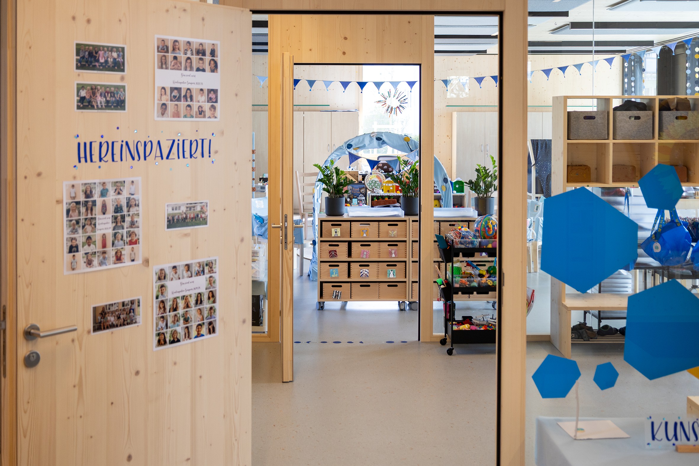 Grosszügig und hell: Die Räumlichkeiten des neuen Kindergartens Malerva.