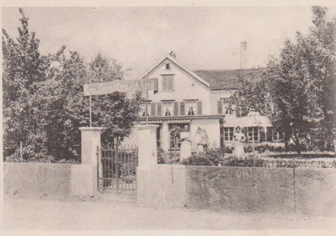 Die Bäckerei Anrig am Schwefelbadplatz brannte 1970 ab.