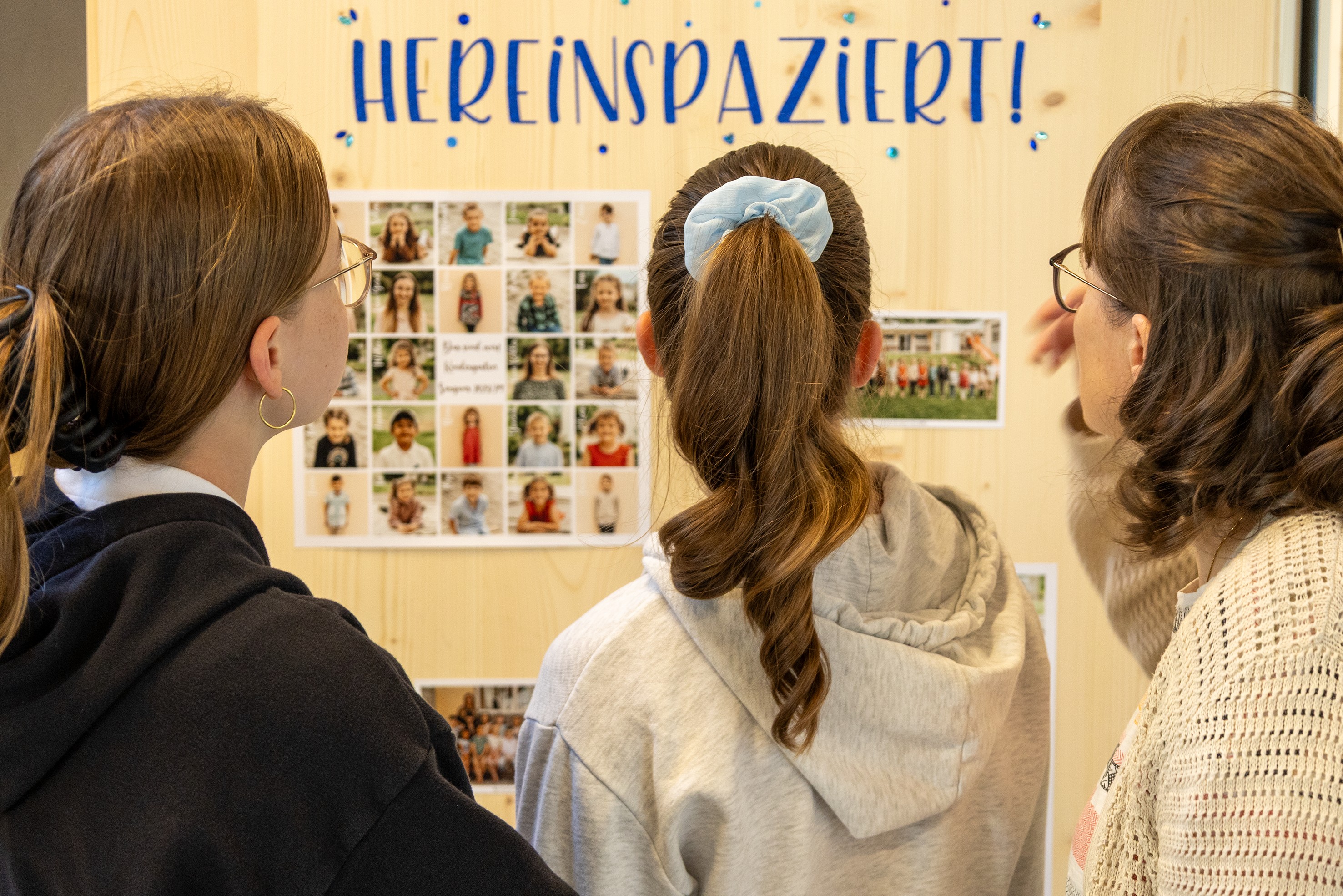 Hereinspaziert: Der Tag der offenen Tür stösst auf grosses Interesse.