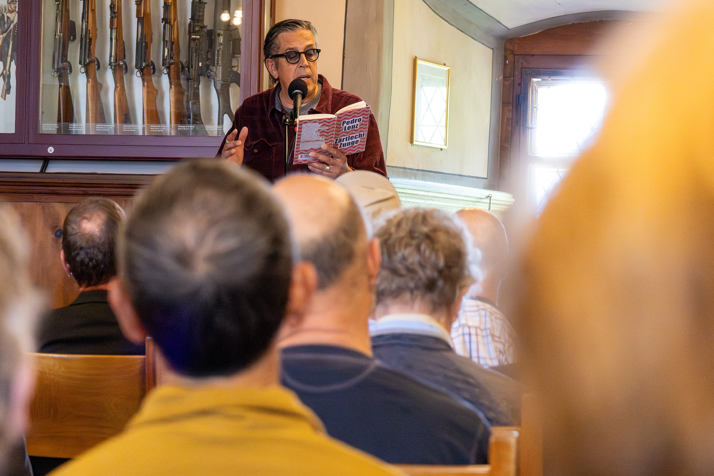 Pedro Lenz liesst aus seinem neusten Buch "Zärtlechi Zunge".