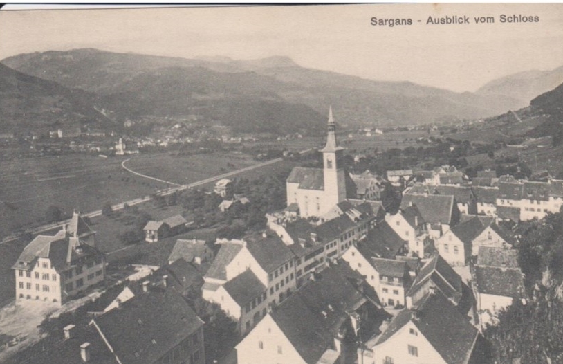Ca. 1920: Zu dieser Zeit begannen sich Leute allmählich über den "Pagodenhelm" zu ärgern