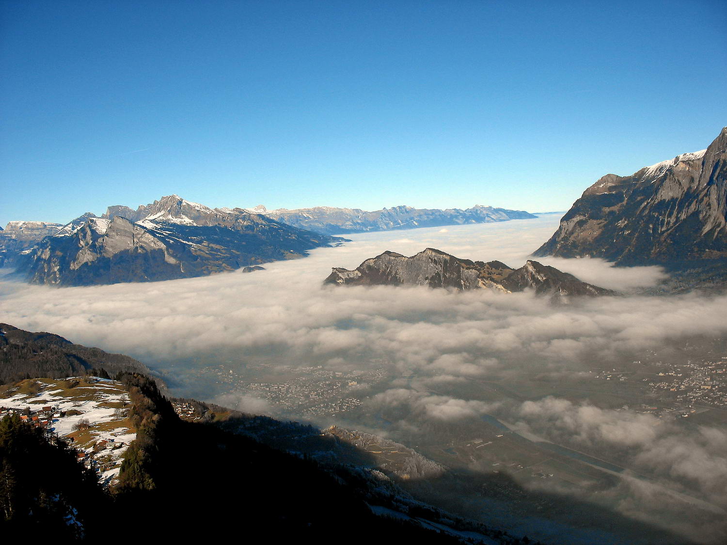 um 2020: Vom Piz Alun aus