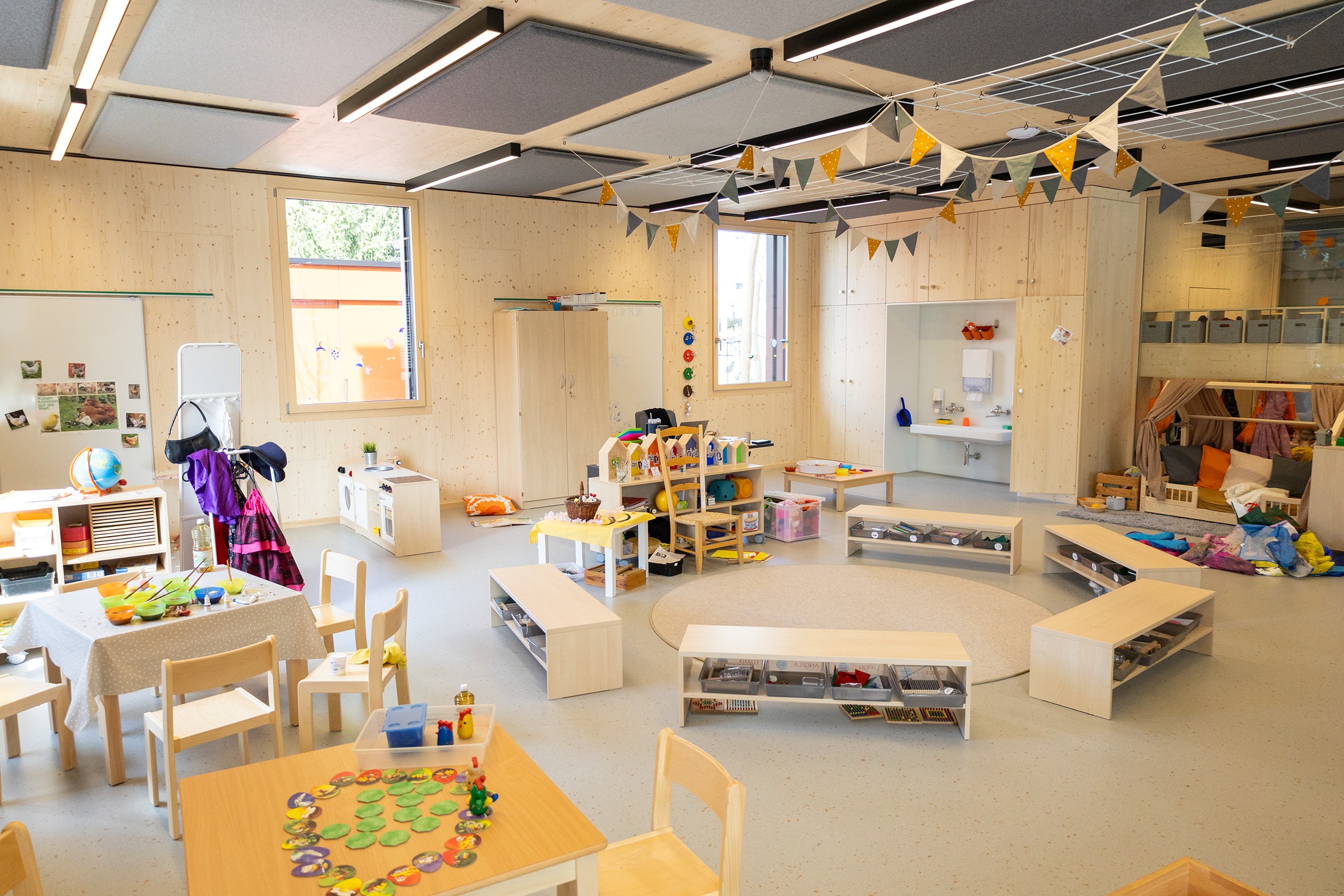 Grosszügig und hell: Die Räumlichkeiten des neuen Kindergartens Malerva.