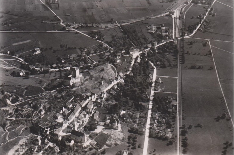 Flugaufnahme ca. 1920: Die Zürcherstrasse (gebaut 1908) hiess damals noch "Neue Strasse".